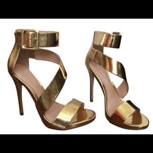 Gold Drosa Sandals